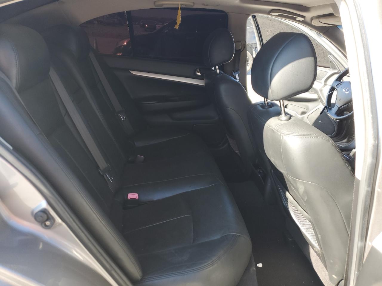 2009 Infiniti G - Image 10