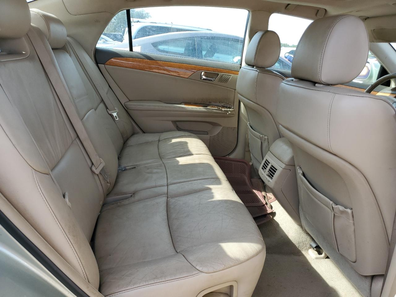 2007 Toyota Avalon - Image 10
