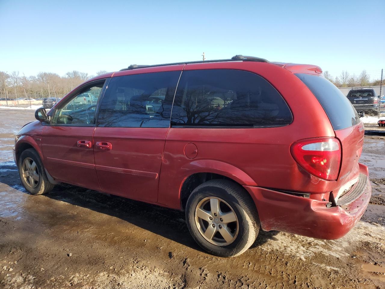 2007 Dodge Caravan - Image 2