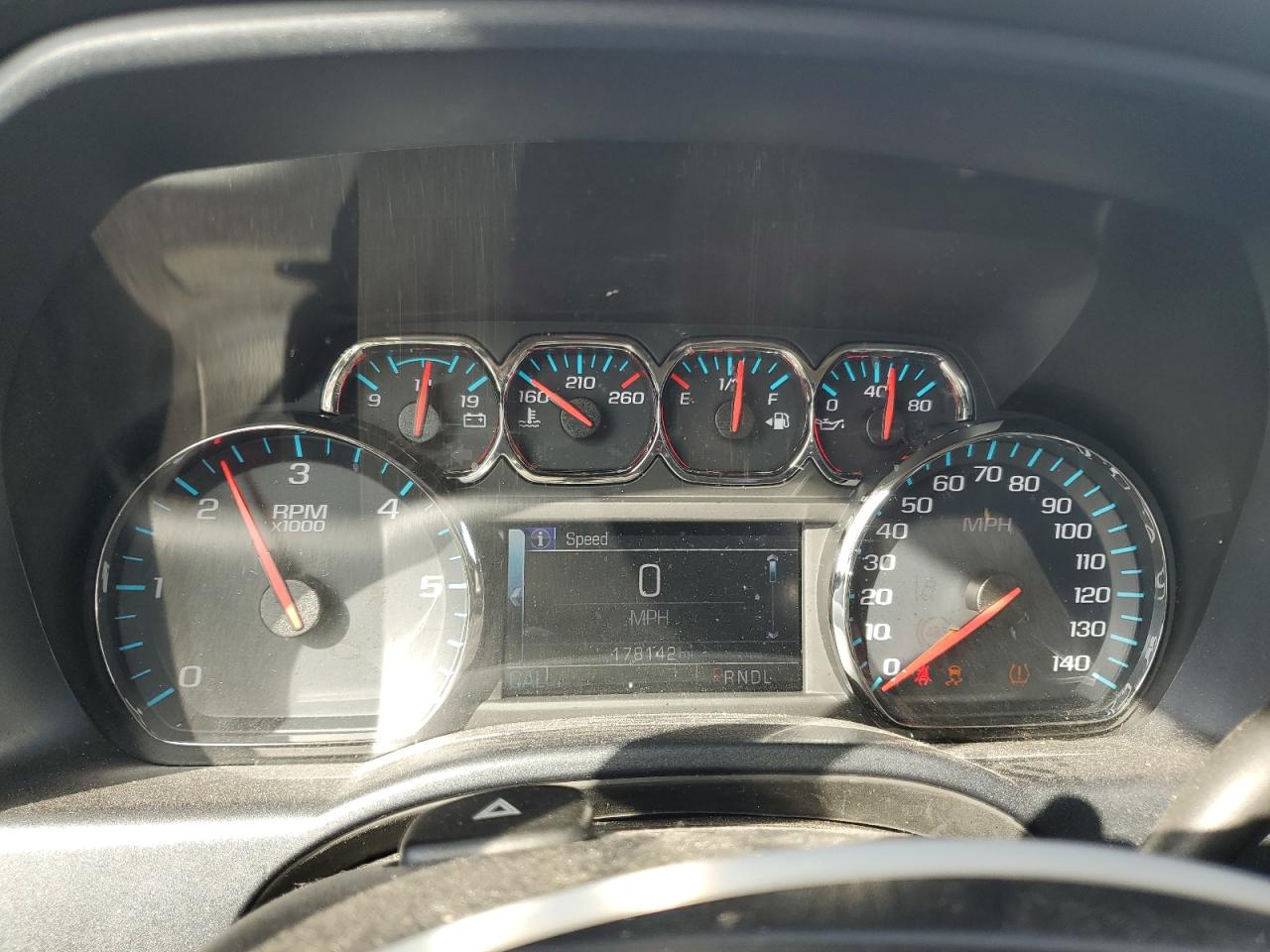 2018 GMC Sierra - Image 9