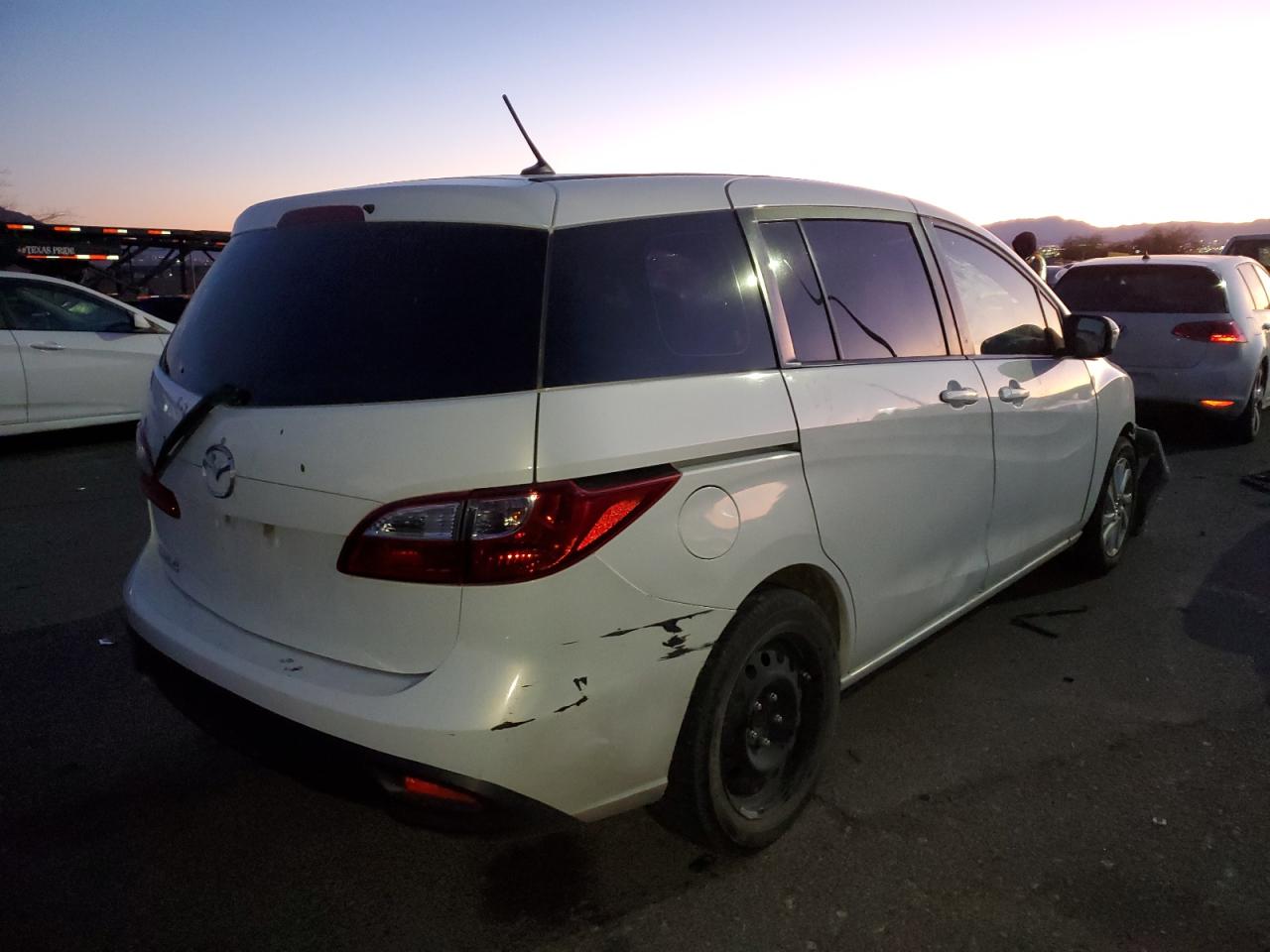 2013 Mazda 5 - Image 3