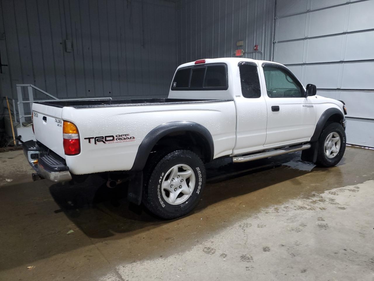 2004 Toyota Tacoma - Image 3