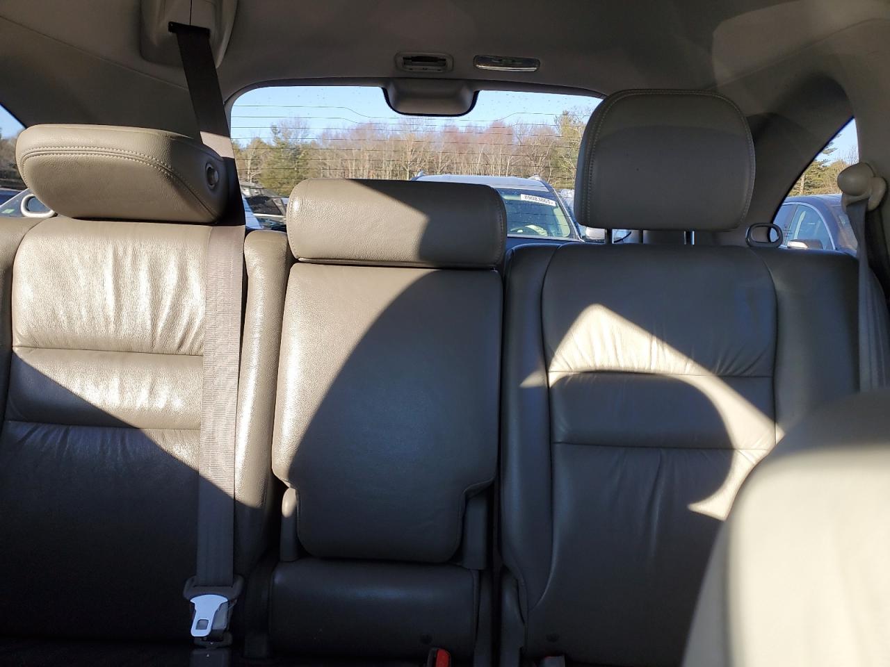 2011 Honda CR-V - Image 10