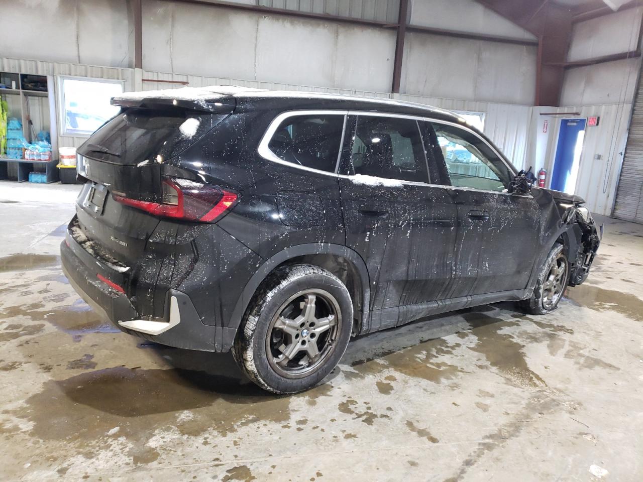 2023 BMW X1 - Image 3