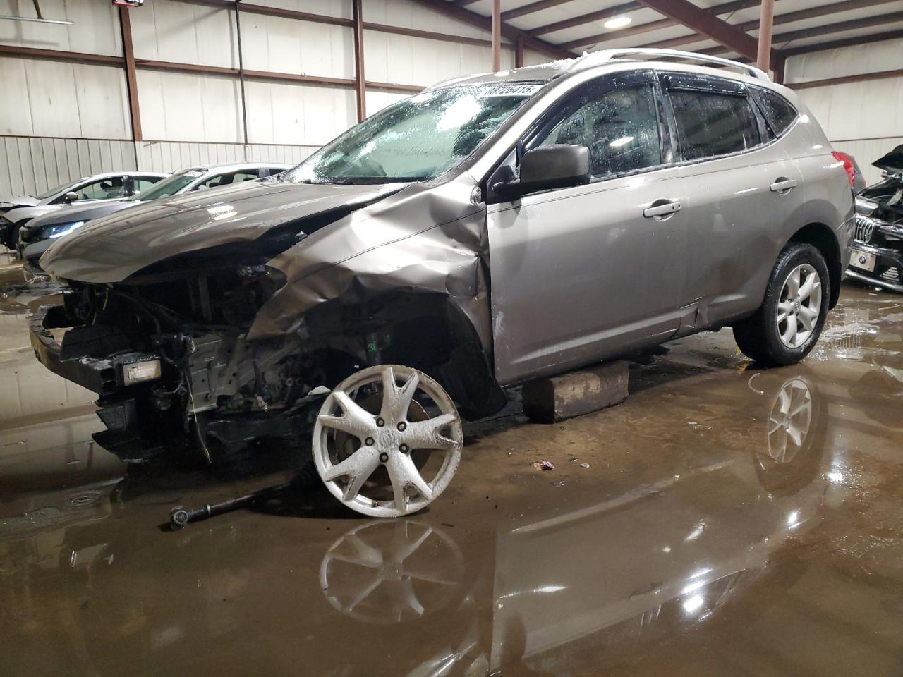 2009 Nissan Rogue - Image 1