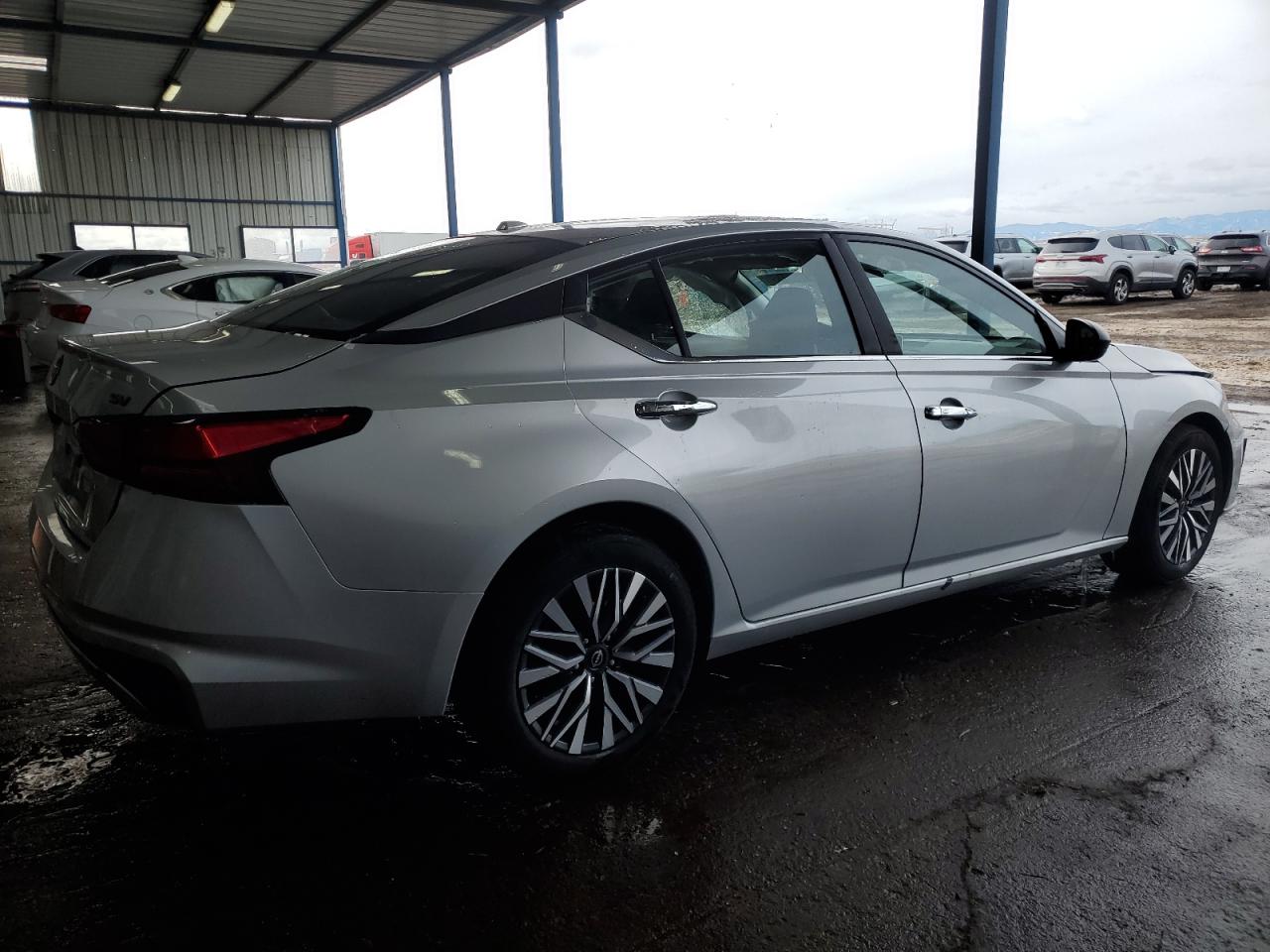 2024 Nissan Altima - Image 3