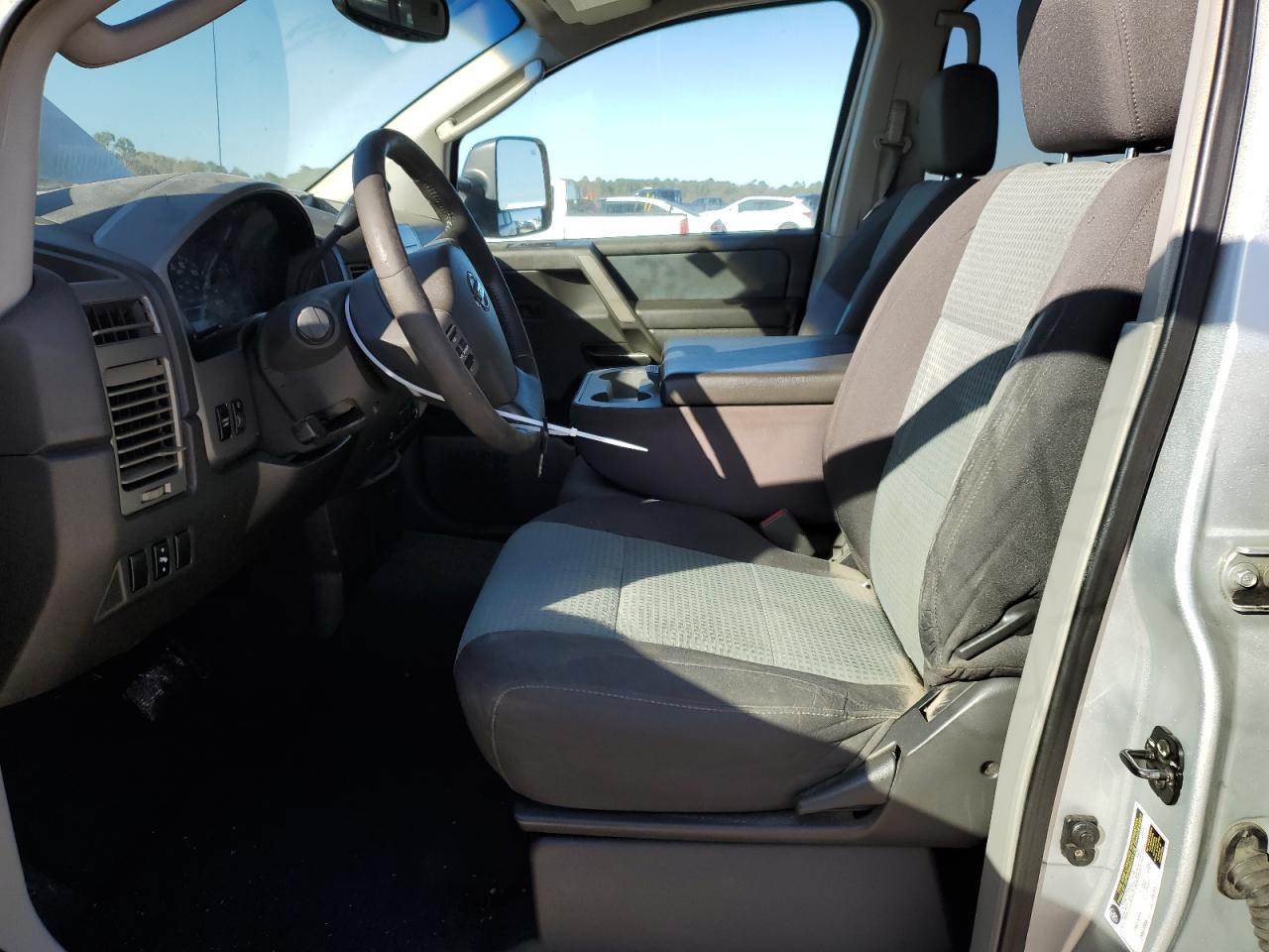 2004 Nissan Titan Xe VIN: 1N6AA07BX4N544598 Lot: 87734285