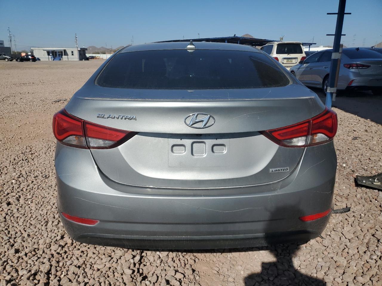 2015 Hyundai Elantra - Image 6