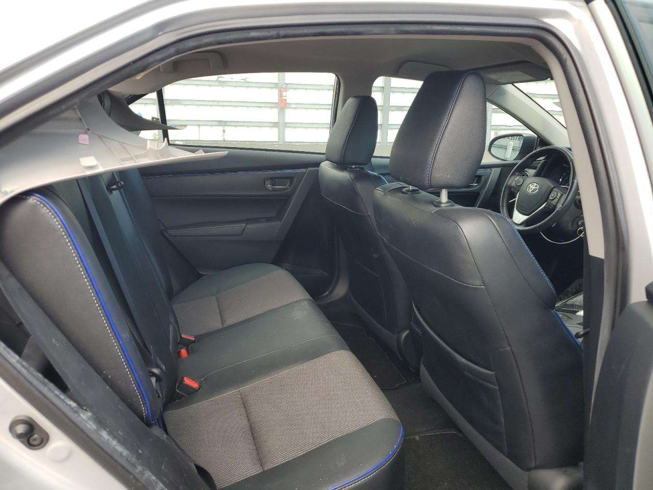 2018 Toyota Corolla - Image 10
