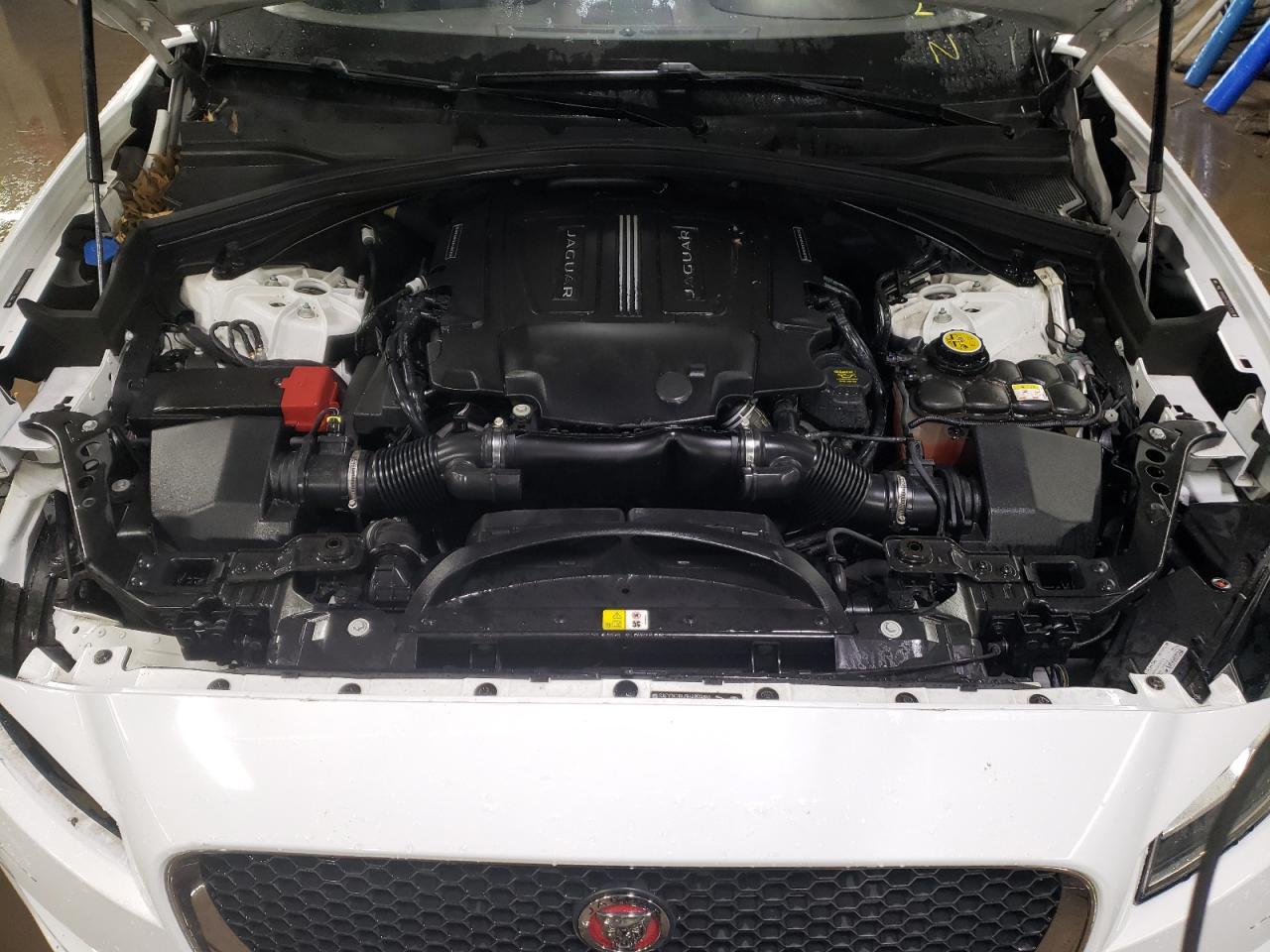2017 Jaguar F-Pace - Image 11