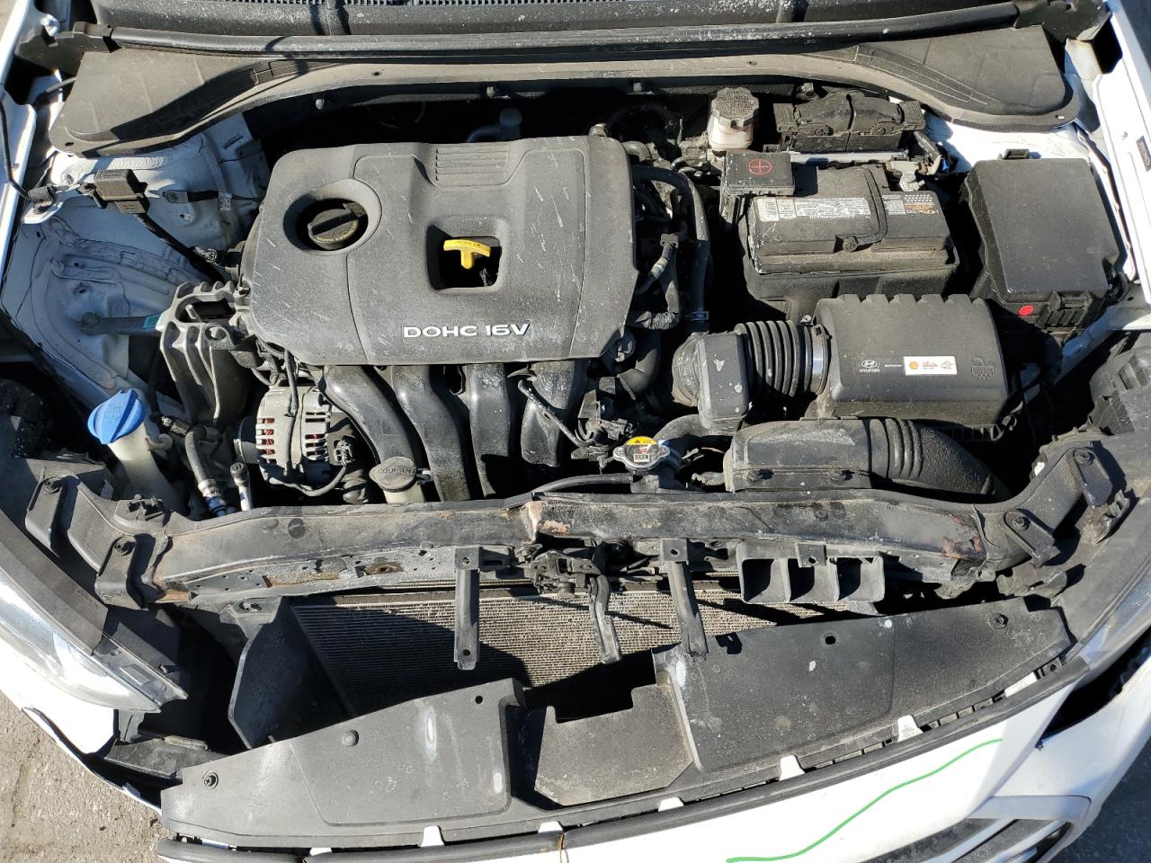2017 Hyundai Elantra - Image 11