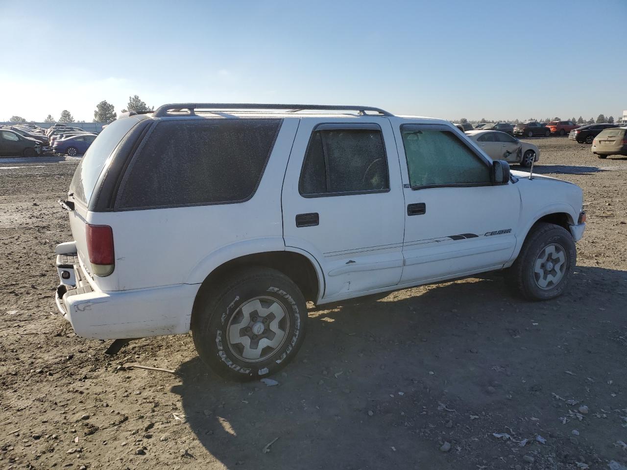 2003 Chevrolet Blazer - Image 3