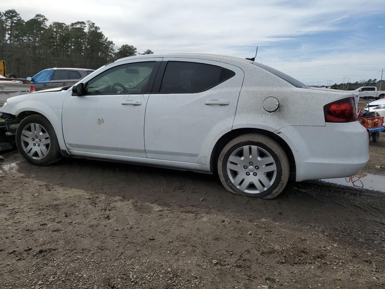 2013 Dodge Avenger - Image 2