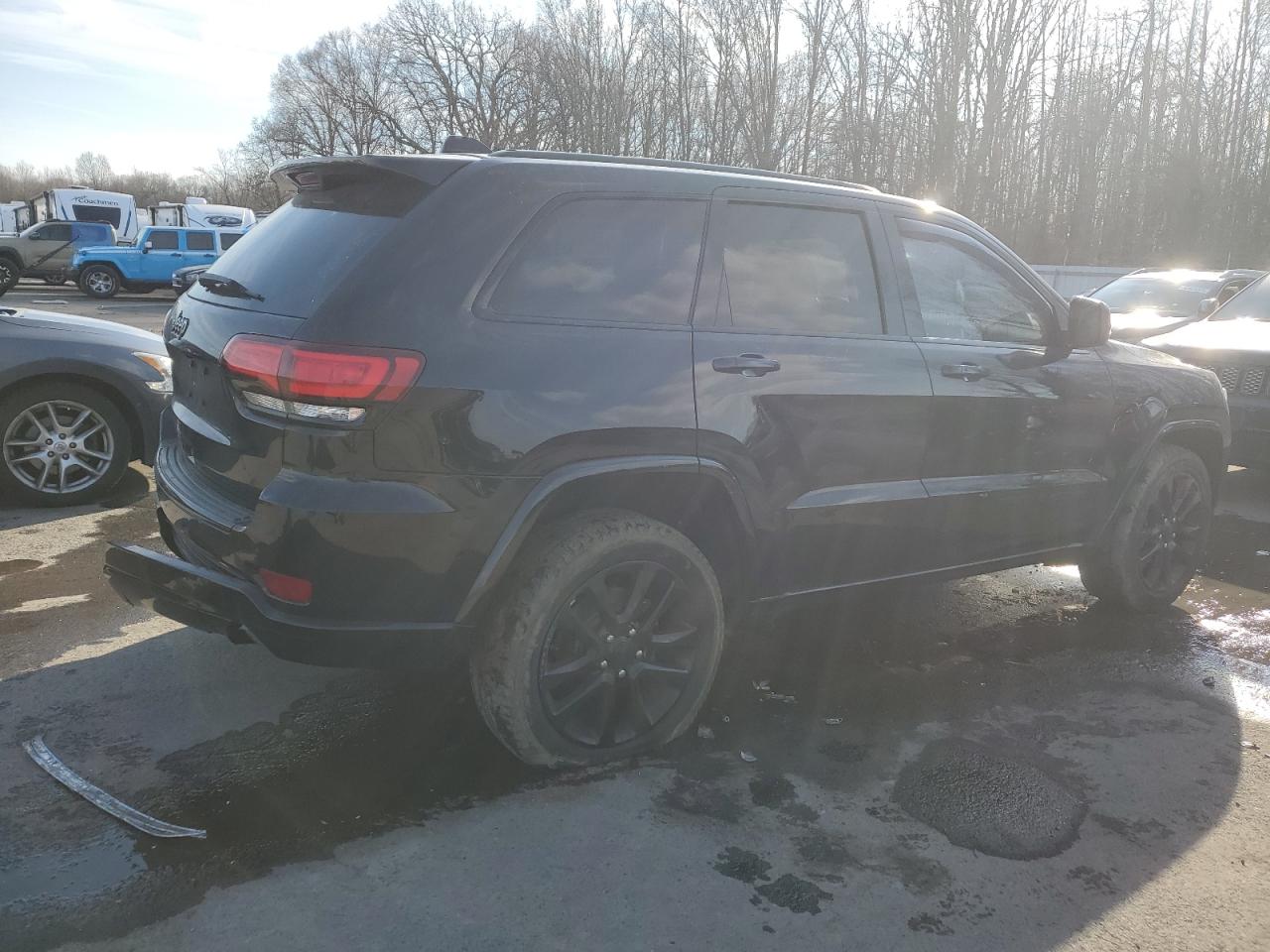 2018 Jeep Grand Cherokee - Image 3