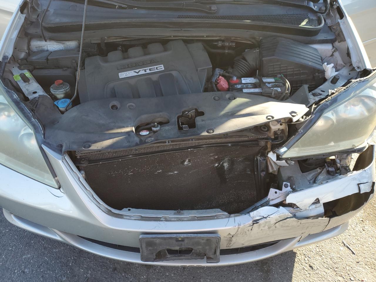 2005 Honda Odyssey - Image 14