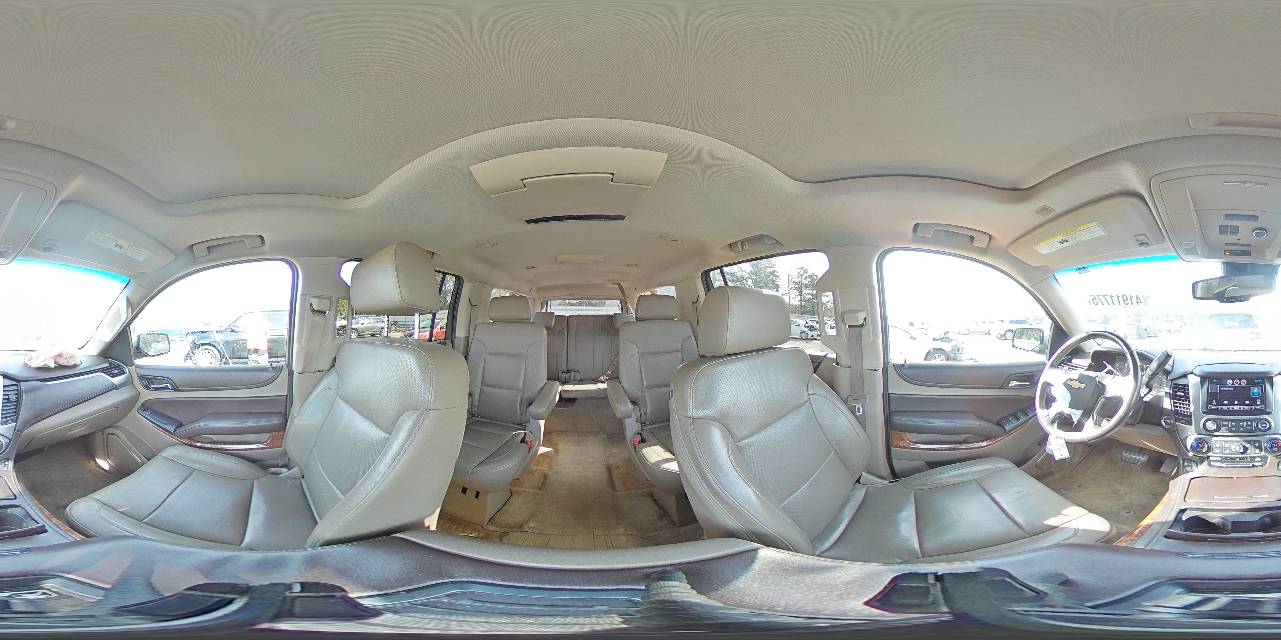 2015 Chevrolet Suburban - Image 15