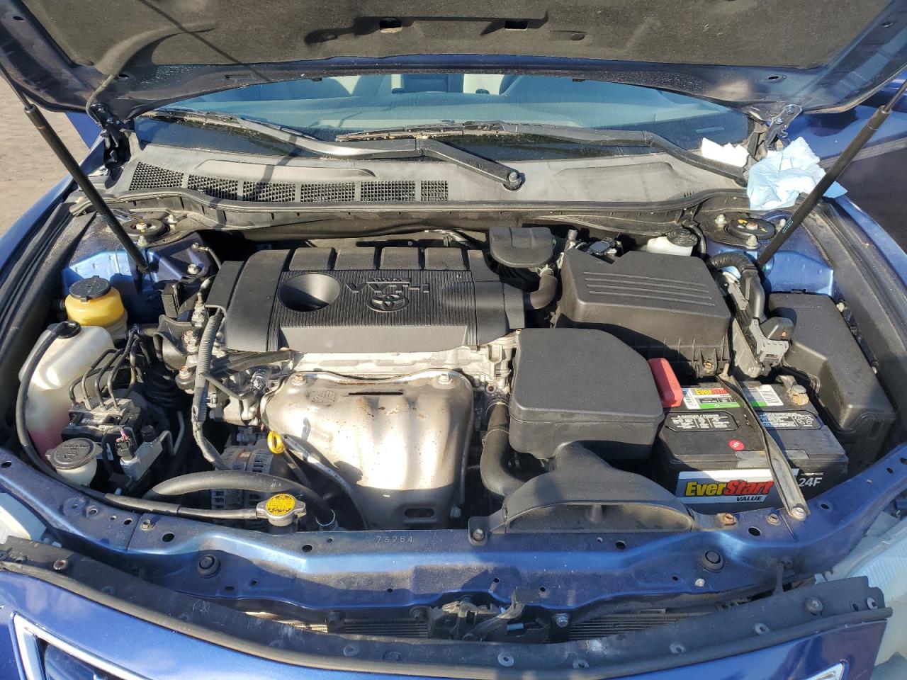 2011 Toyota Camry - Image 11