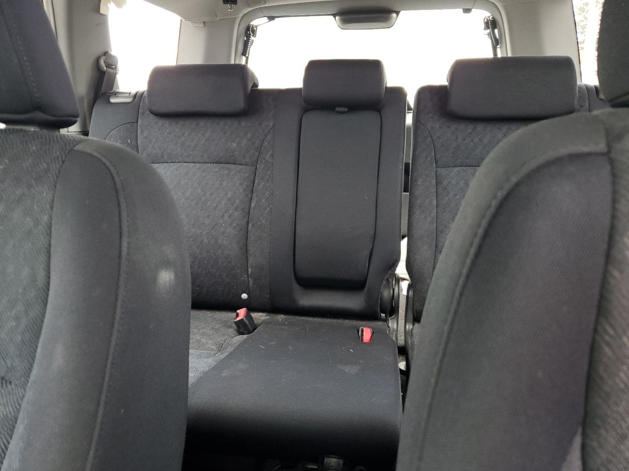 2005 Honda CR-V - Image 10