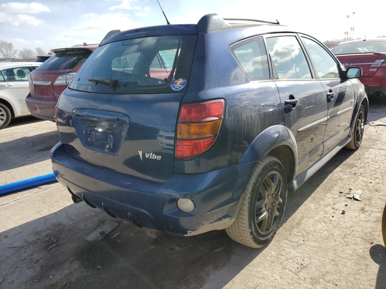 2006 Pontiac Vibe - Image 3