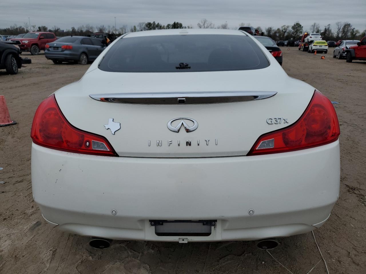 2011 Infiniti G - Image 6