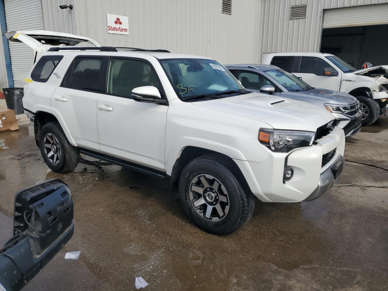 2021 Toyota 4Runner - Image 4