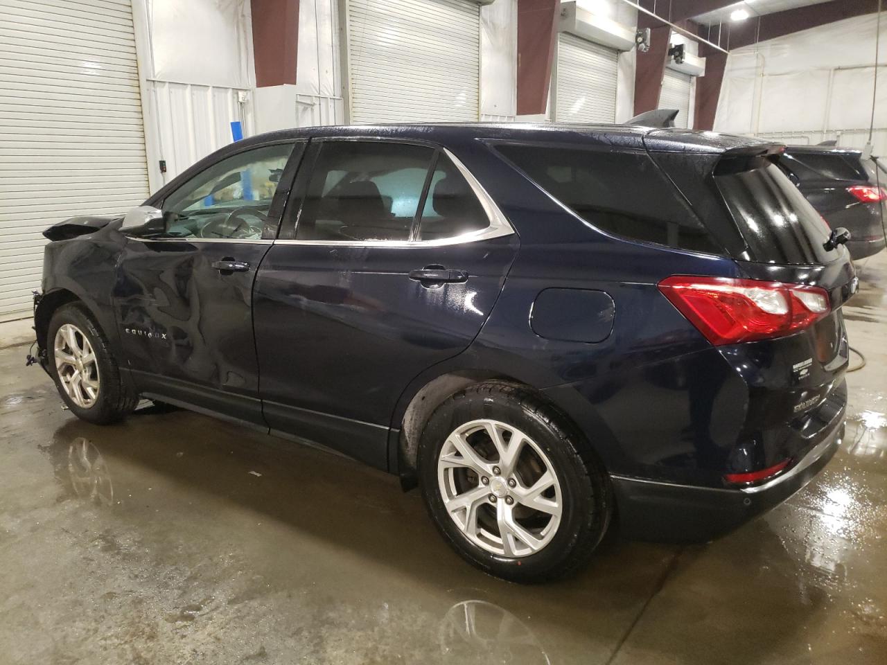 2020 Chevrolet Equinox - Image 2
