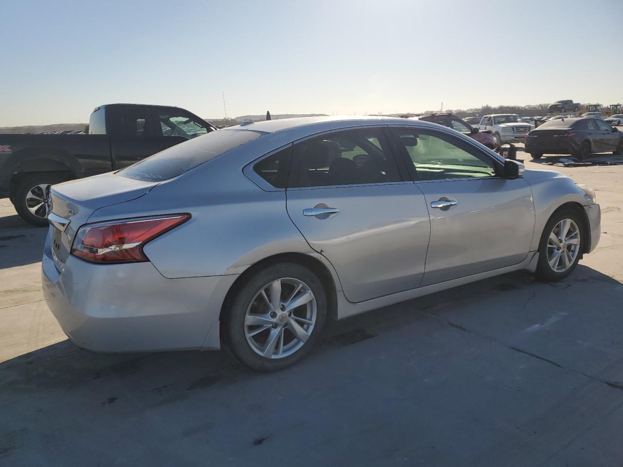 2013 Nissan Altima - Image 3