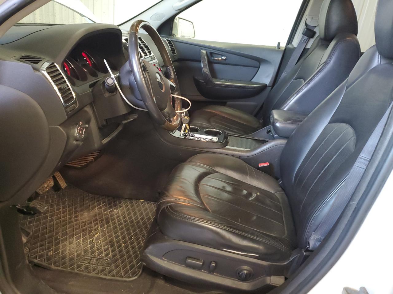 2011 GMC Acadia - Image 7