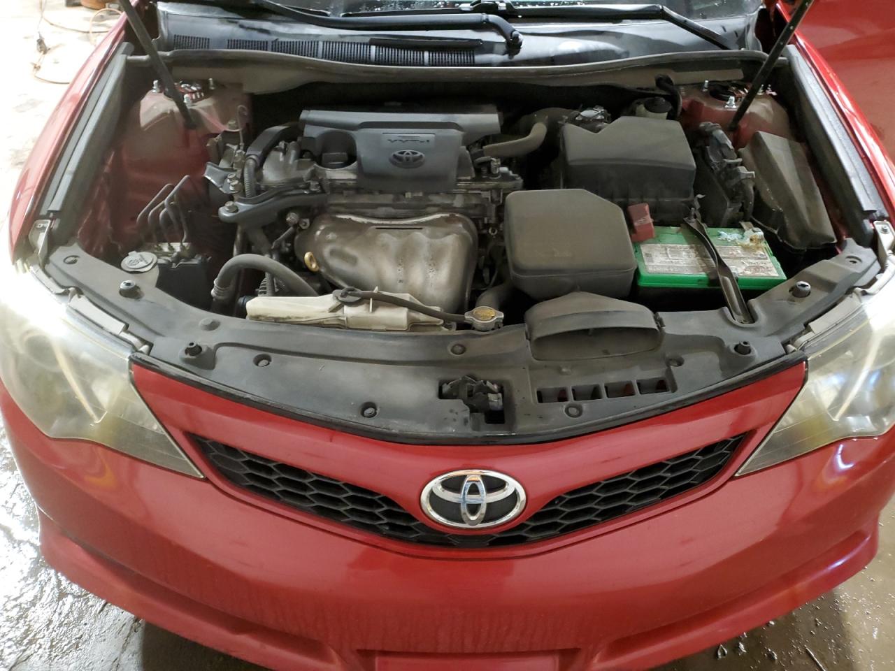 2014 Toyota Camry - Image 11