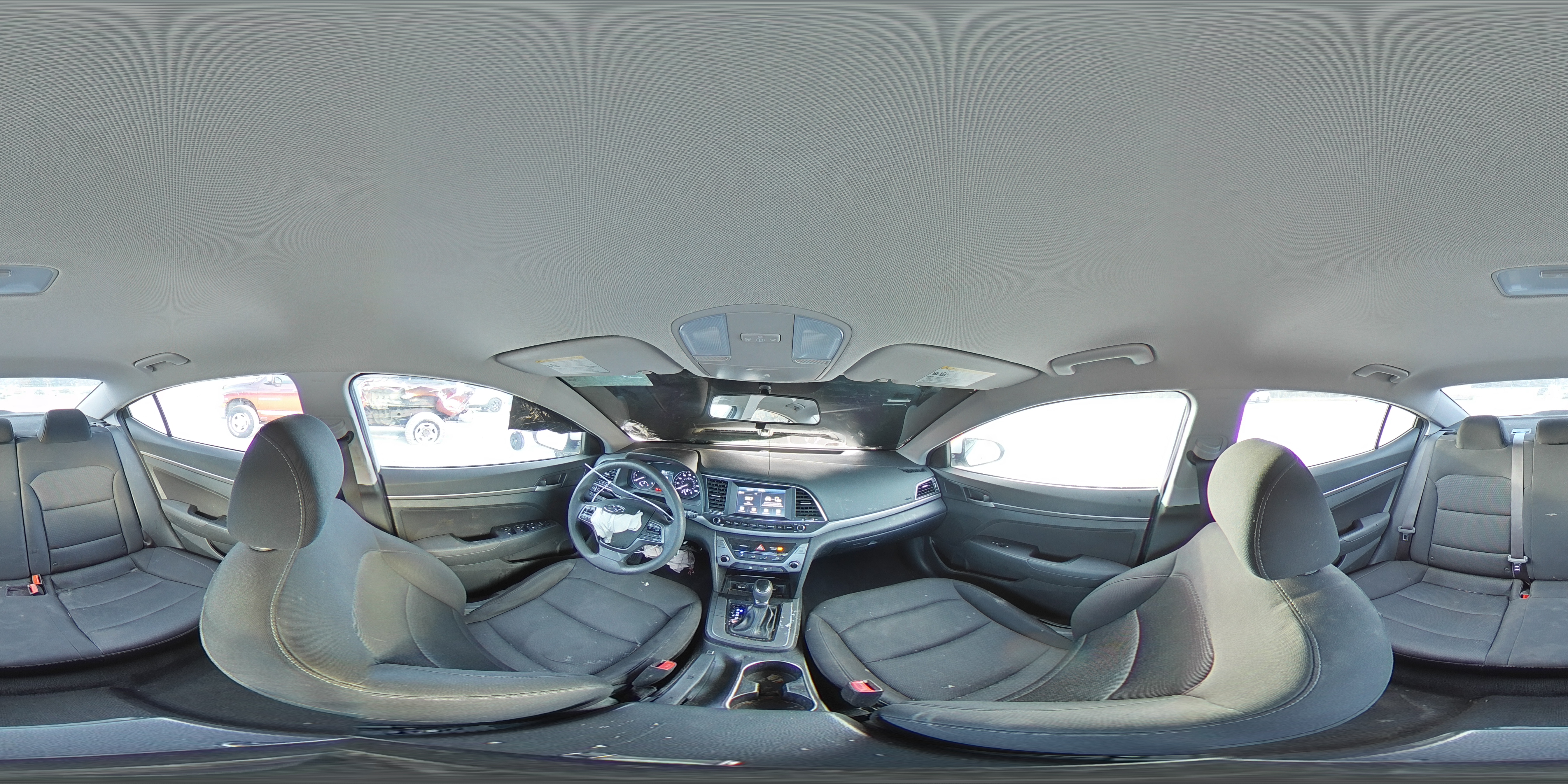 2018 Hyundai Elantra - Image 15