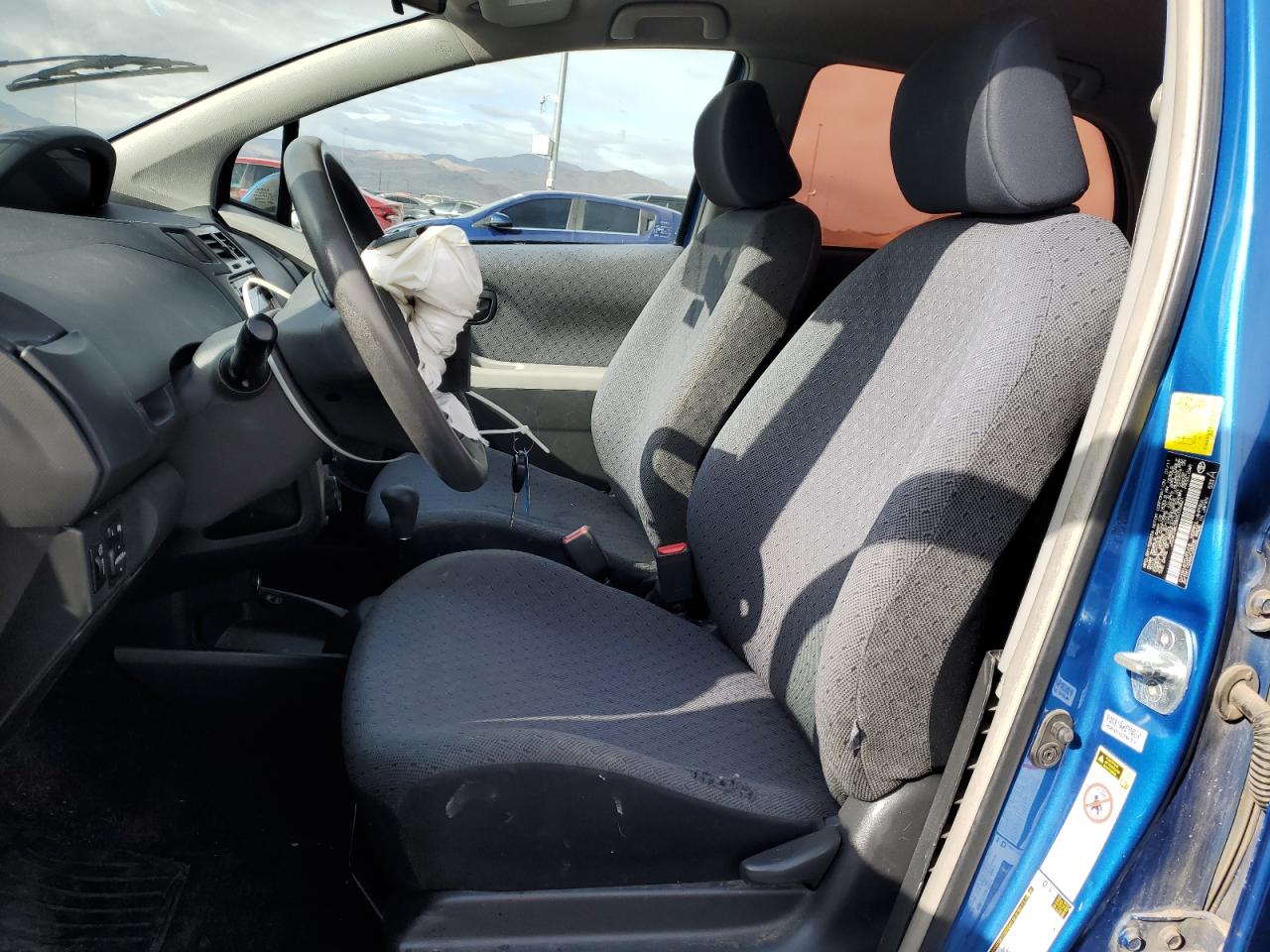 2011 Toyota Yaris - Image 7