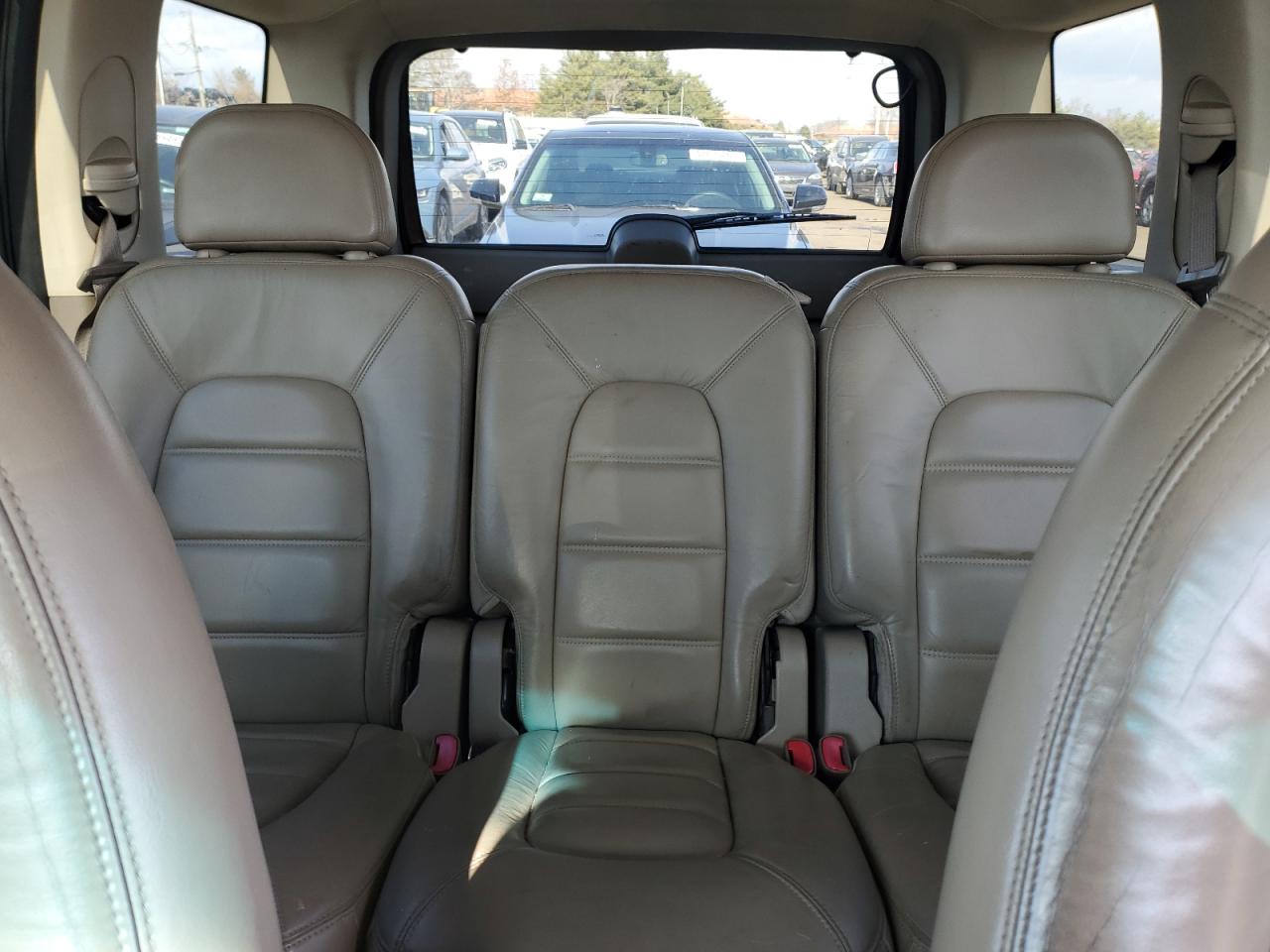 2002 Ford Explorer - Image 10