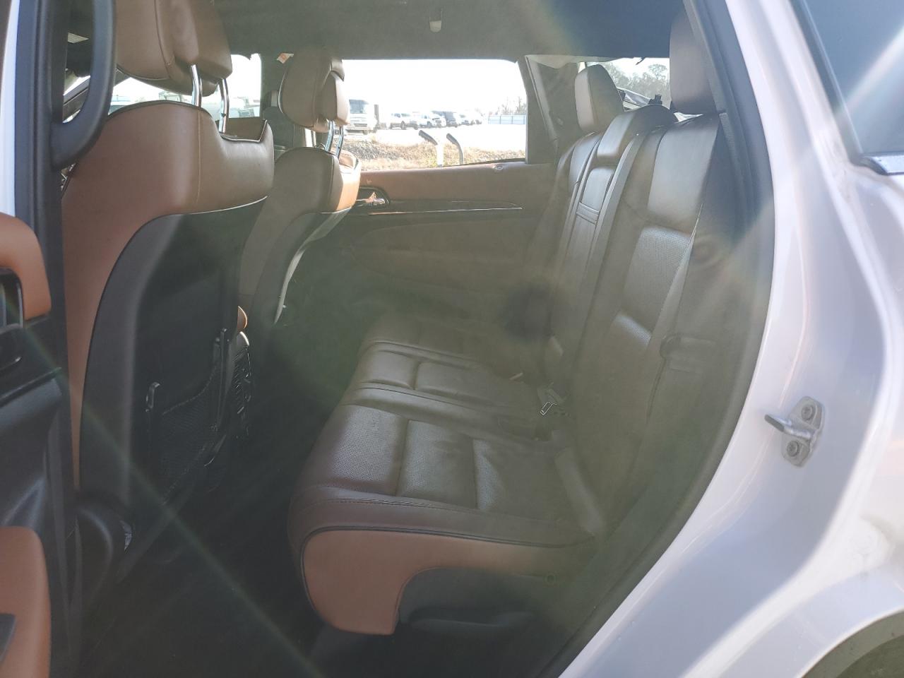 2021 Jeep Grand Cherokee - Image 11