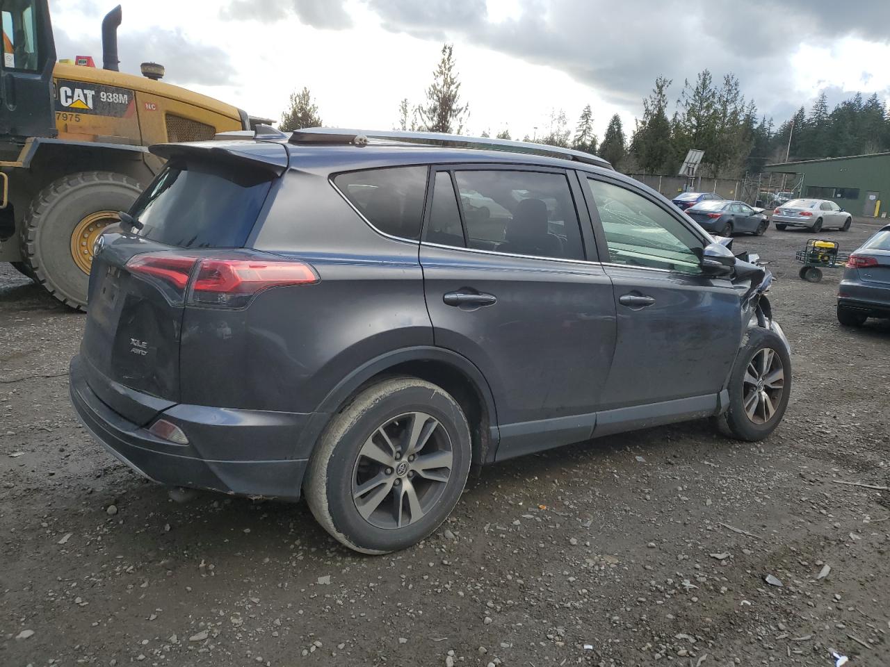 2018 Toyota RAV 4 - Image 3
