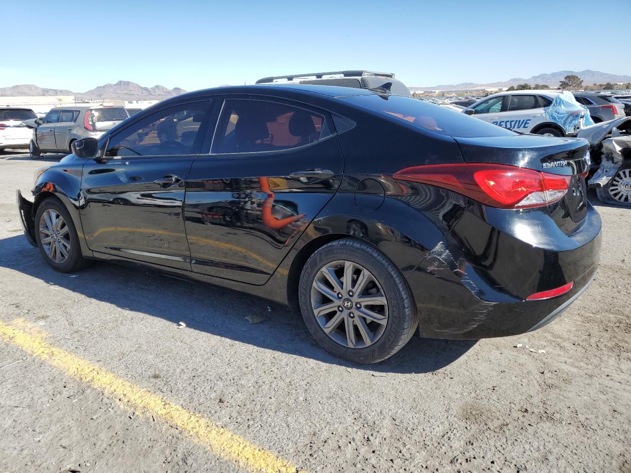 2014 Hyundai Elantra - Image 2