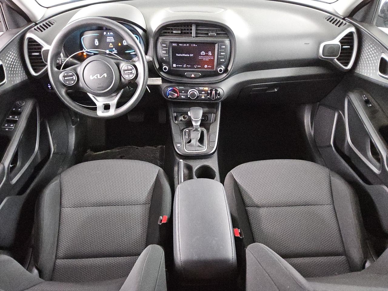 2023 Kia Soul - Image 8