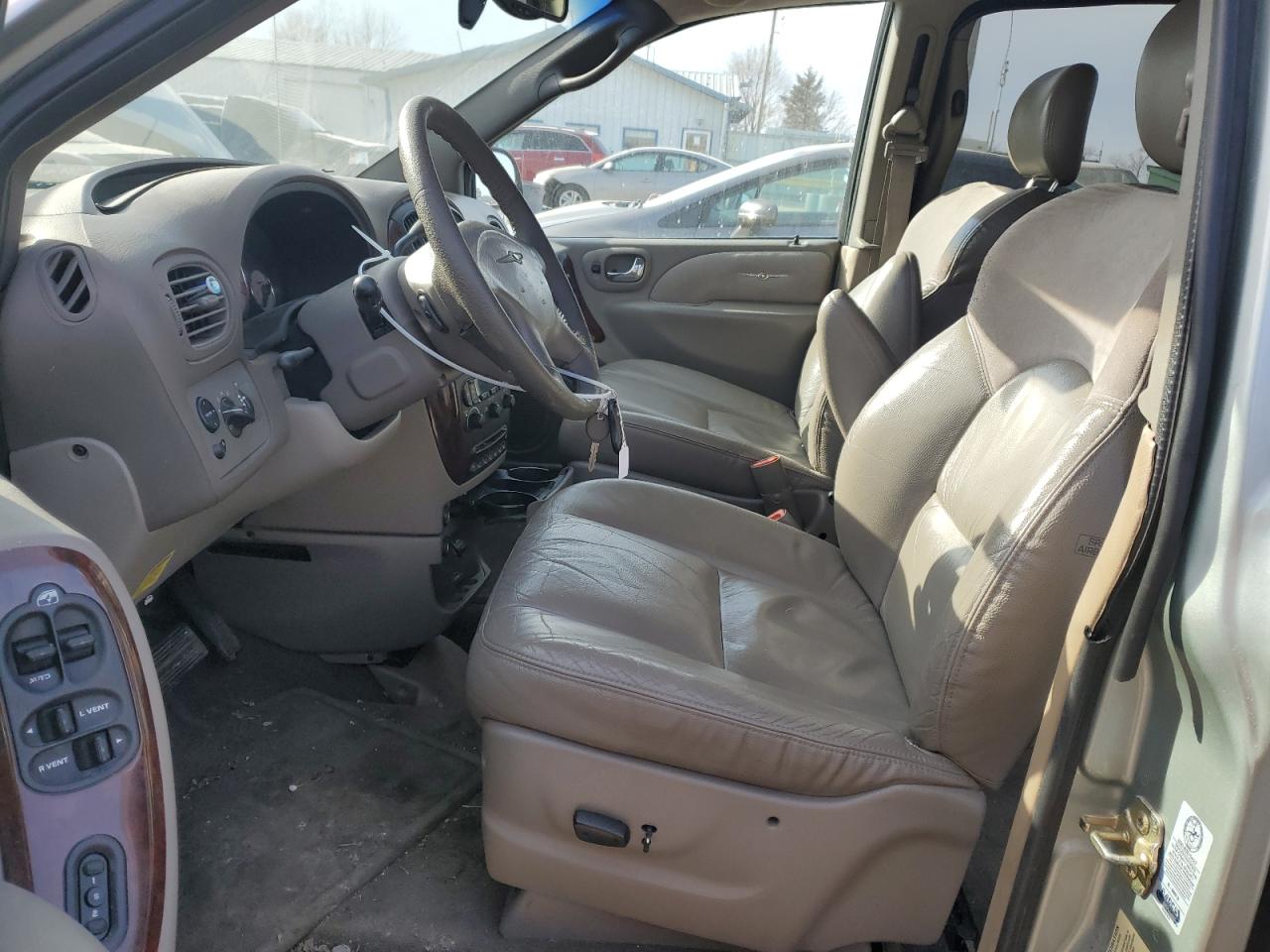2003 Chrysler Town & Country - Image 7