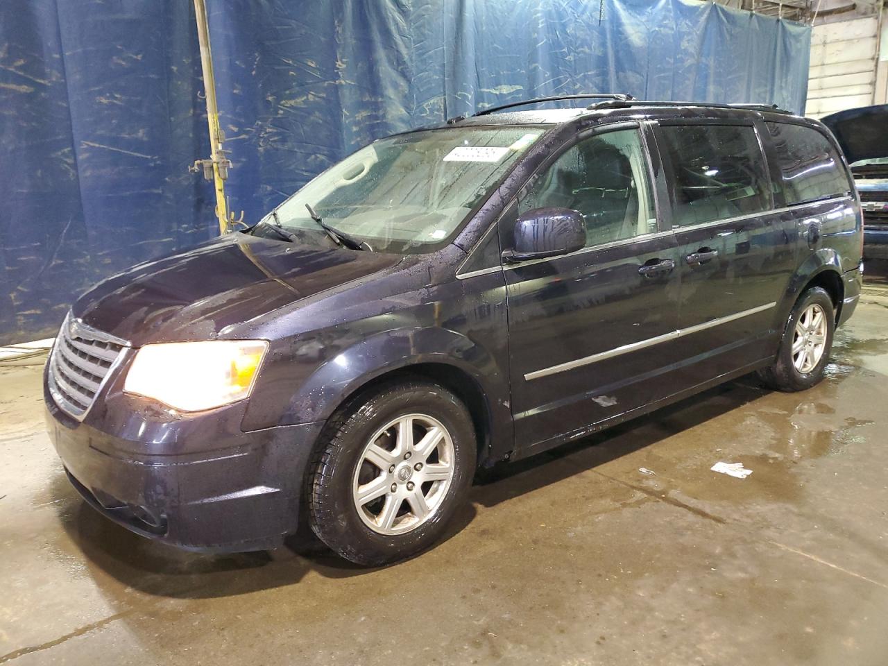 2010 Chrysler Town & Country - Image 1