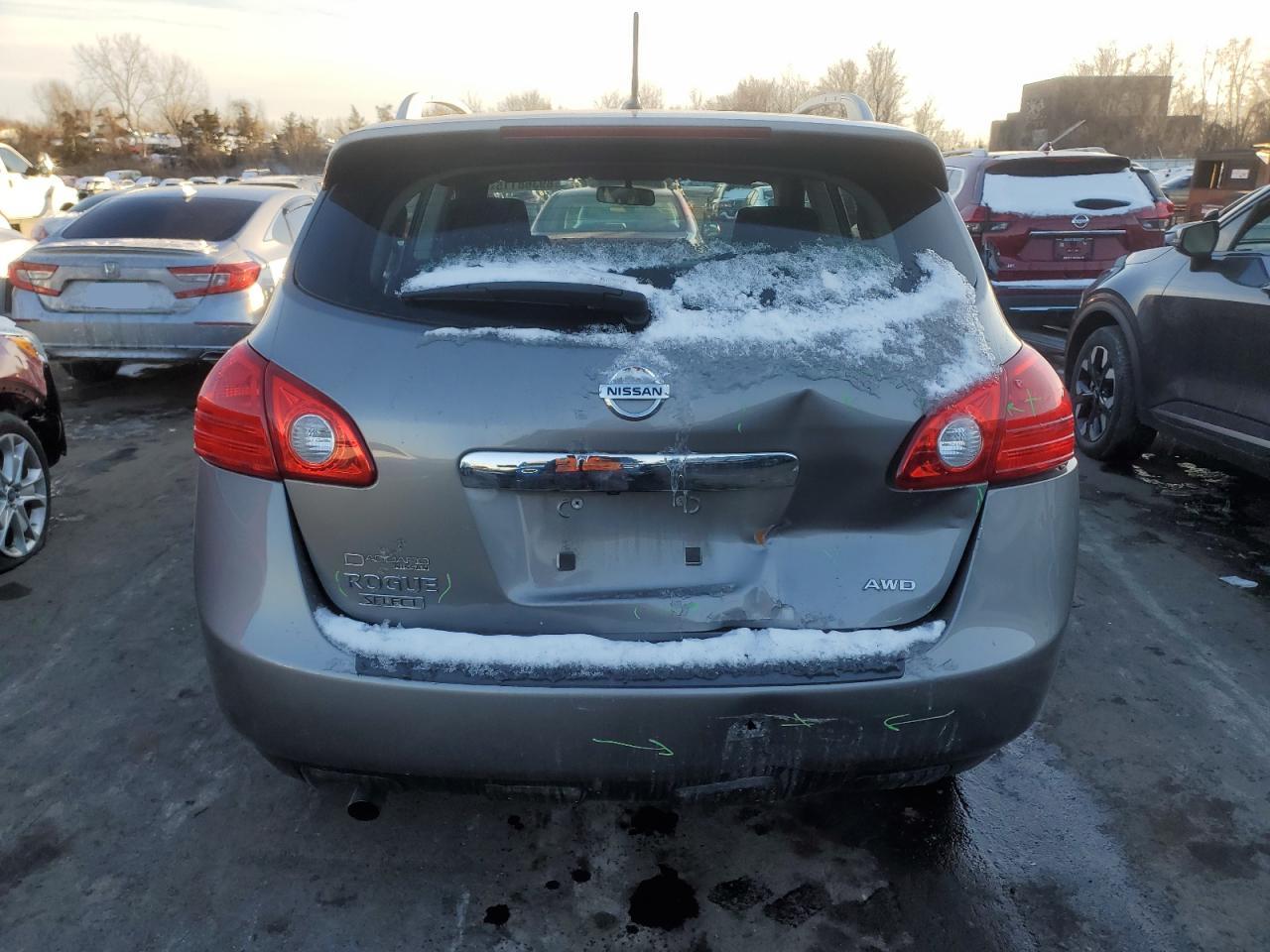 2014 Nissan Rogue - Image 6