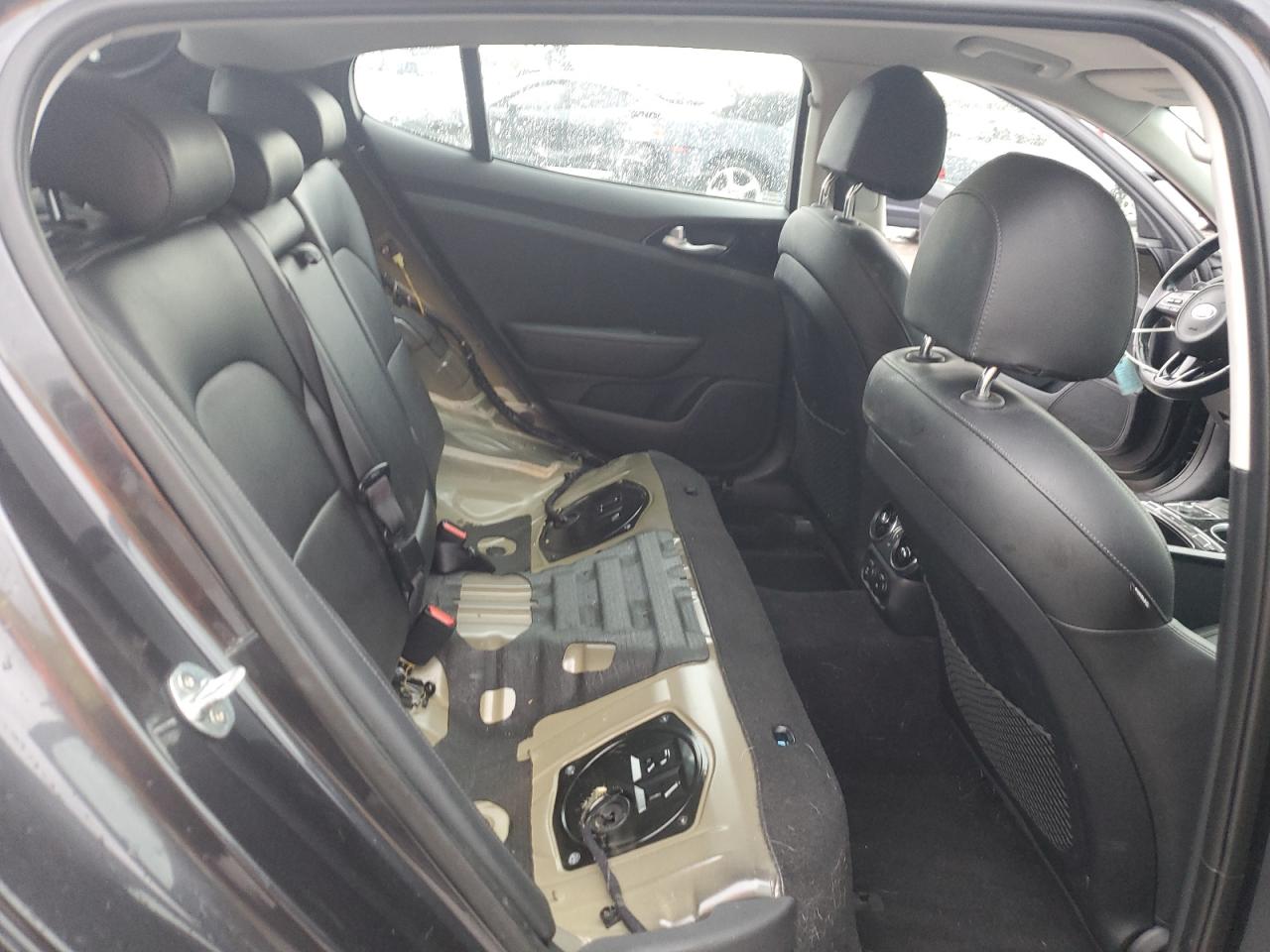 2019 Kia Stinger - Image 10