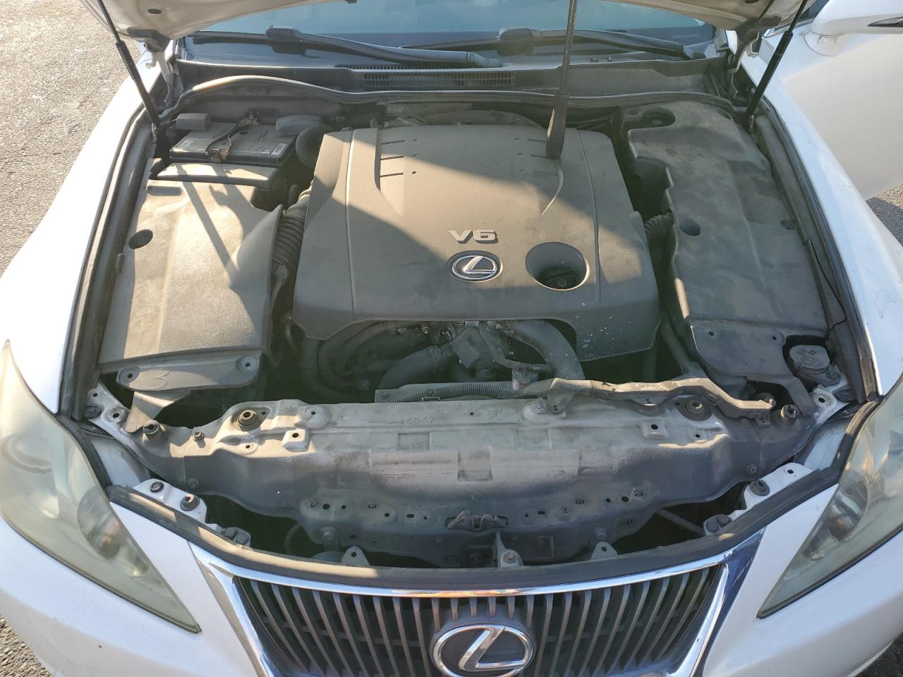 2009 Lexus IS - Image 11