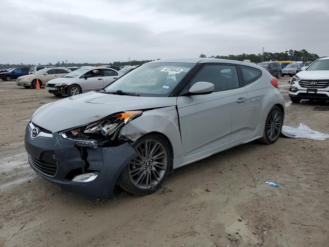 2013 Hyundai Veloster - Image 1