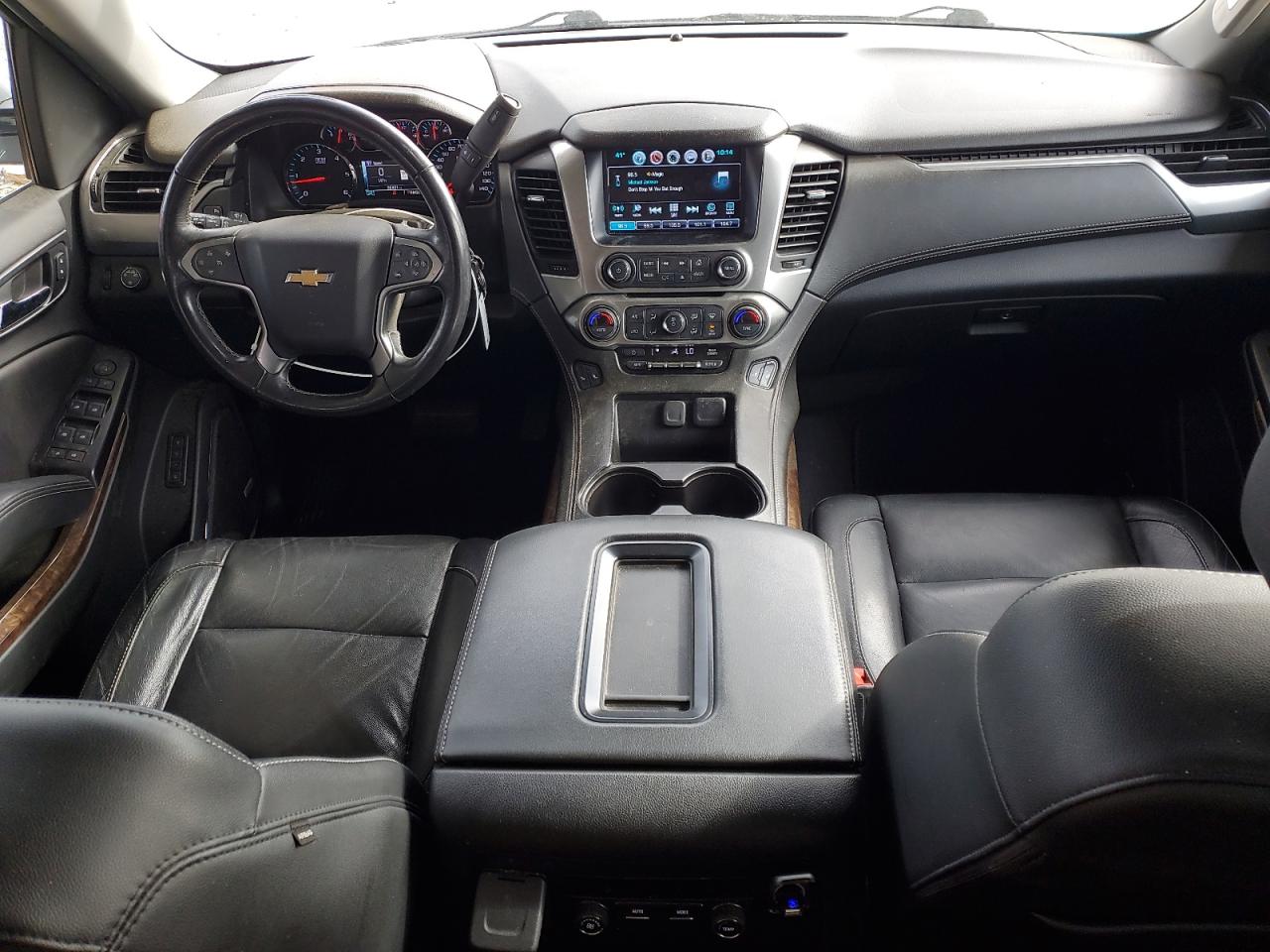 2020 Chevrolet Suburban - Image 8