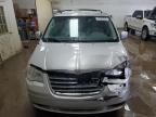 2009 Chrysler Town & Country Touring იყიდება Davison-ში, MI - Front End