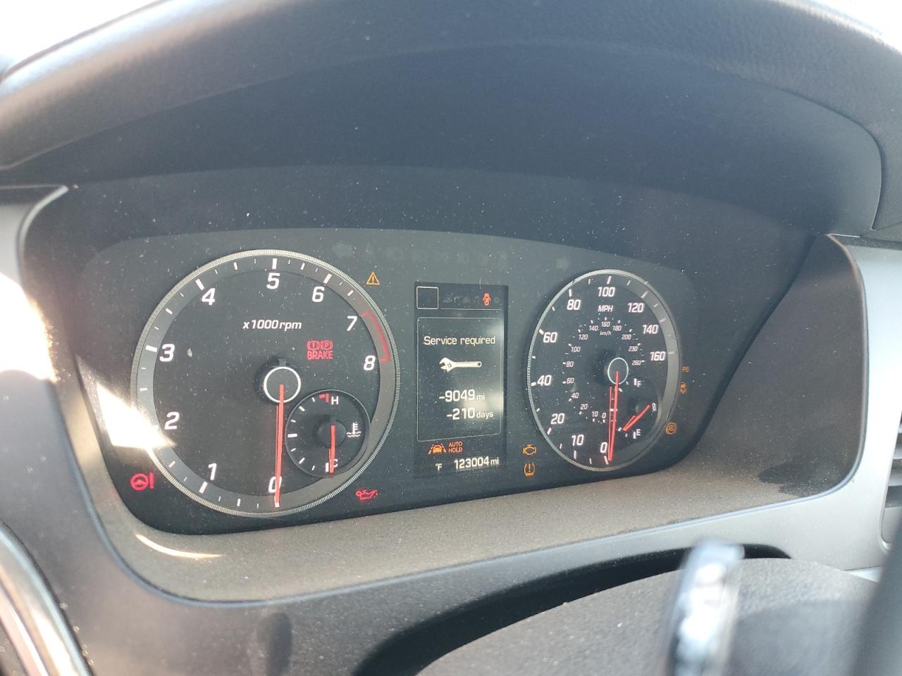 2015 Hyundai Sonata - Image 9