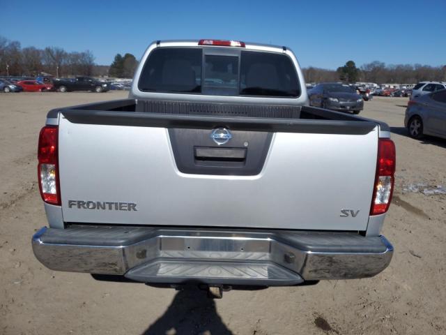  NISSAN FRONTIER 2018 Сріблястий