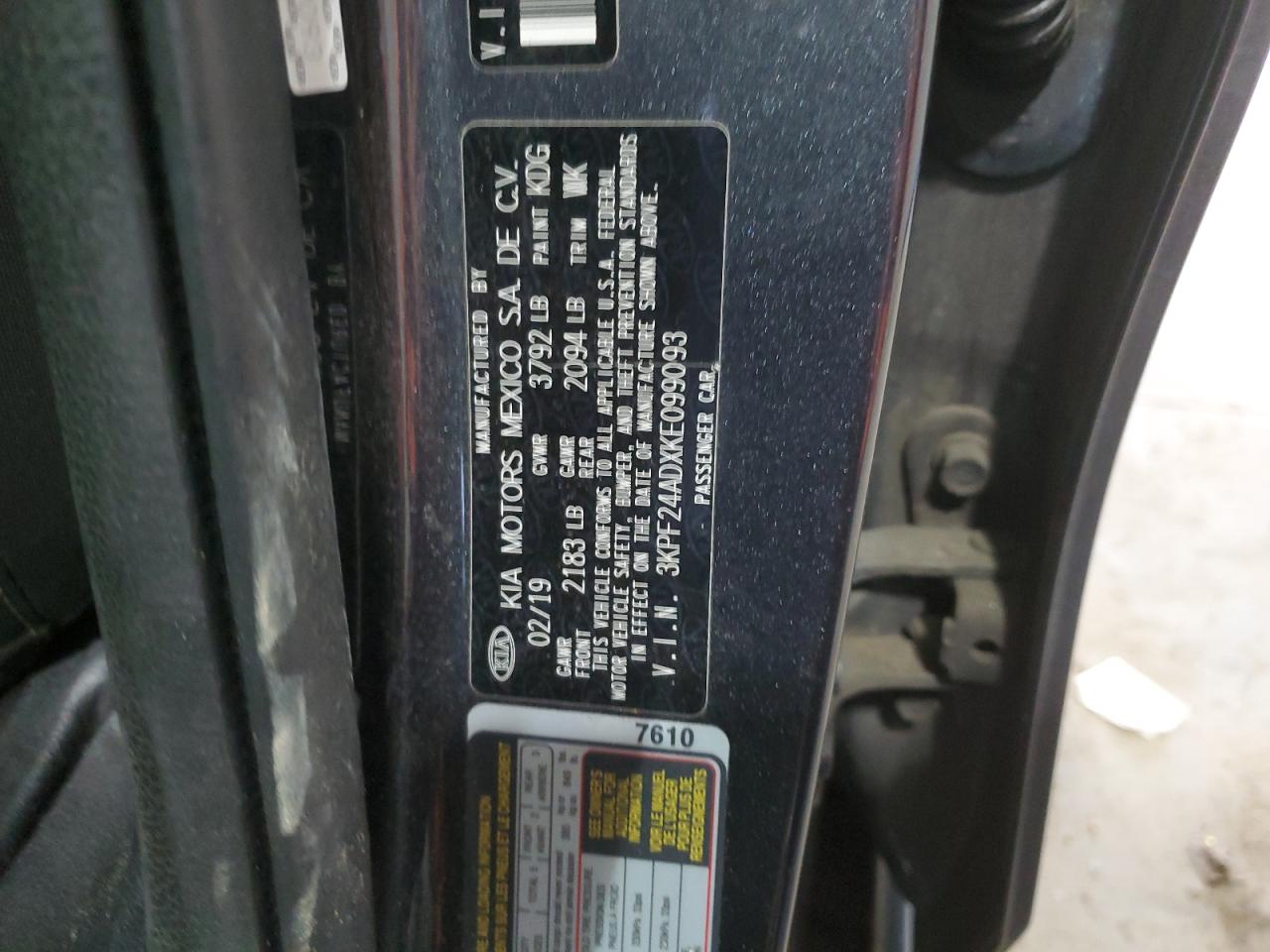 2019 Kia Forte - Image 13