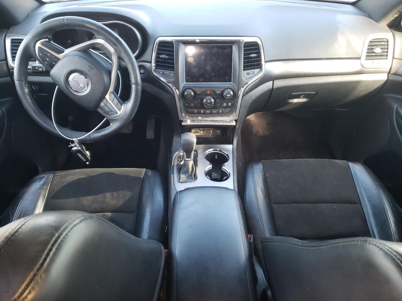 2018 Jeep Grand Cherokee - Image 8