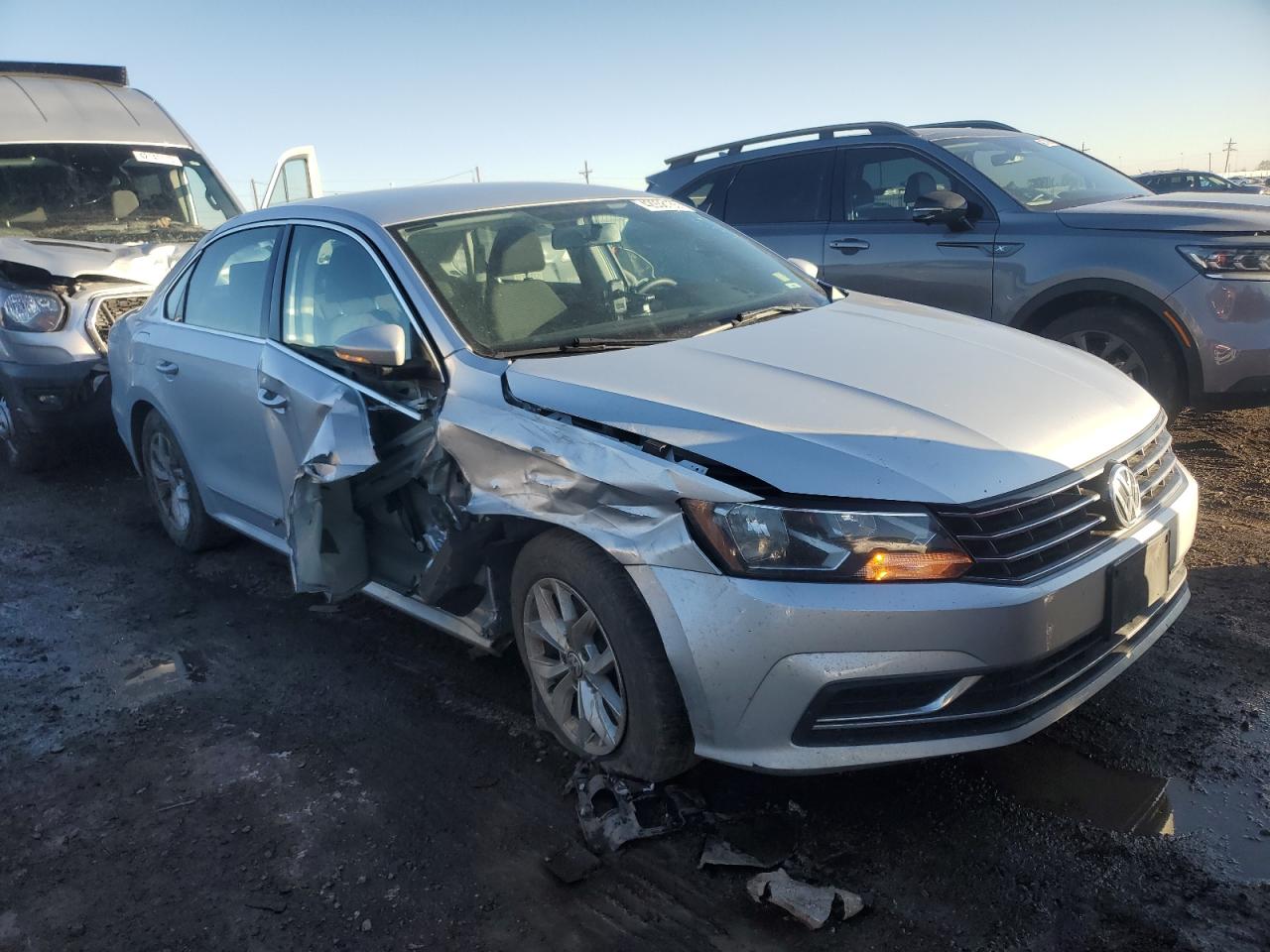2016 Volkswagen Passat - Image 4