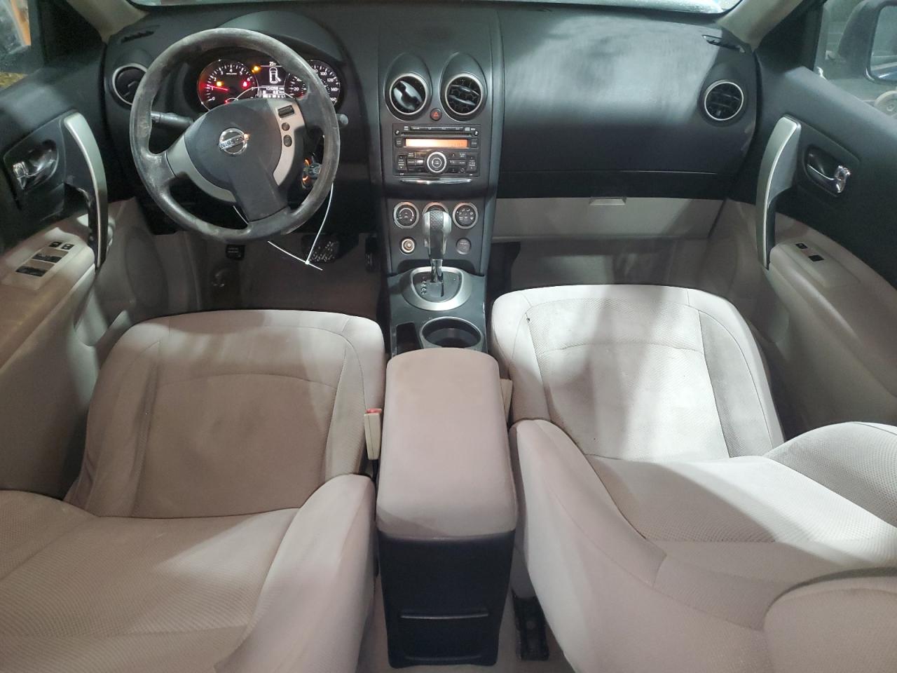 2011 Nissan Rogue - Image 8